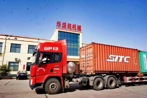 4PG0404四輥破碎機包裝發(fā)往青島港，出口埃及