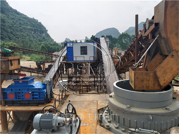 對輥破碎機(jī)用戶現(xiàn)場